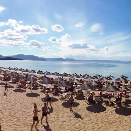 Bella Seafront 5br For 10 Near Athens Nyaraló *