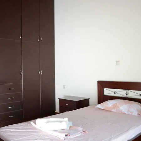 Bella Seafront 5br For 10 Near Athens