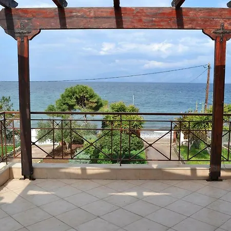 Bella Seafront 5br For 10 Near Athens * Loukissia