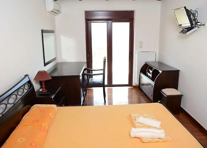 Bella Nyaraló Lukíszia